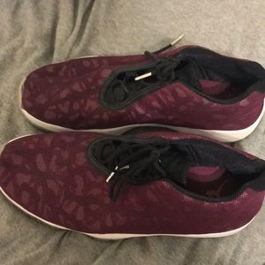 Burgundy Jordan Futures